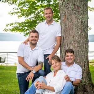 Meet your Posher, Louise